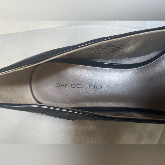 Bandolino BDODonna Black Fringe
Faux Suede Heel Shoes Size 9M
Excellent - Picture 3 of 8